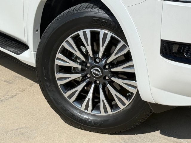 Used 2022 Nissan Armada SL w/ Midnight Edition Package RWD image 2