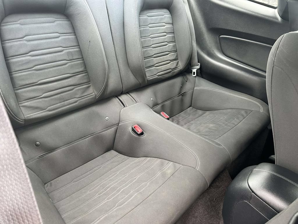 Used 2015 Ford Mustang GT RWD image 16