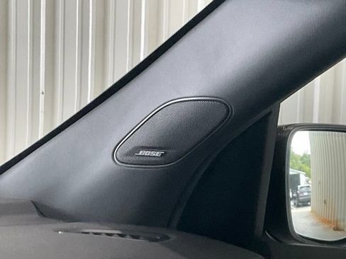 Certified 2025 Honda Pilot Black Edition image 18