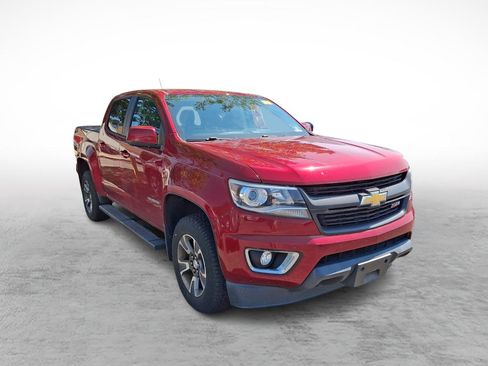 Used 2017 Chevrolet Colorado Z71 AWD/4WD image 3