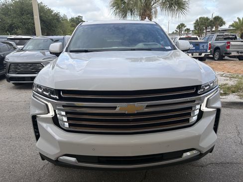 Used 2024 Chevrolet Tahoe High Country w/ Advanced Technology Package AWD/4WD image 2