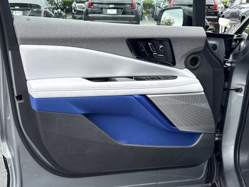 New 2025 Cadillac Optiq Luxury 1 image 14