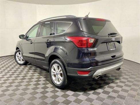 Used 2019 Ford Escape SEL image 9