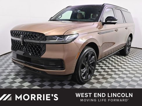 New 2026 Lincoln Navigator L Black Label AWD/4WD image 1