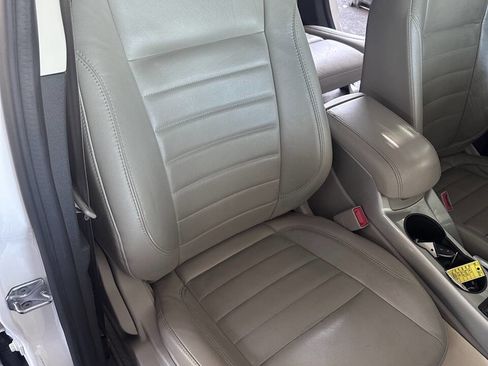 Used 2014 Ford C-MAX Energi SEL w/ Equipment Group 302A image 15