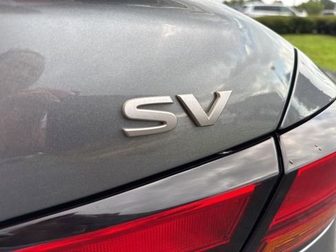 Used 2024 Nissan Altima 2.5 SV FWD image 29