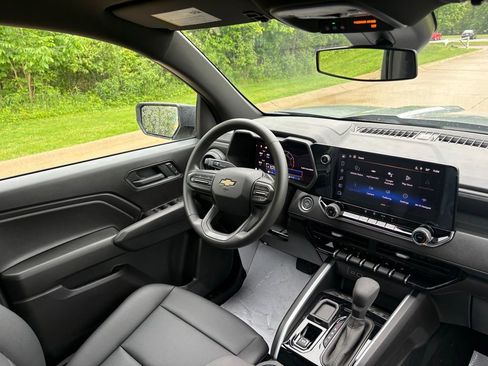 New 2026 Chevrolet Colorado W/T w/ WT Custom Package RWD image 29
