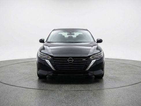 Used 2025 Nissan Sentra S image 2