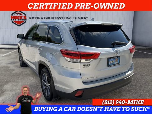 Used 2017 Toyota Highlander XLE AWD/4WD image 4