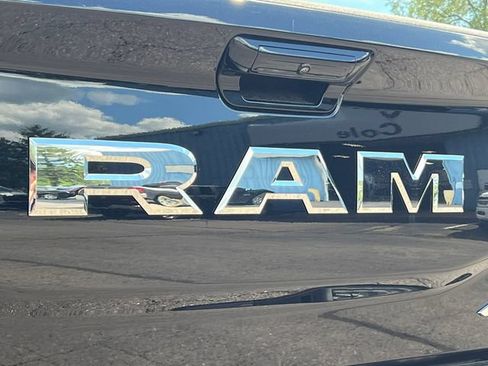 Used 2025 RAM 2500 Laramie AWD/4WD image 61