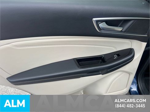 Used 2017 Ford Edge Titanium w/ Equipment Group 301A FWD image 27