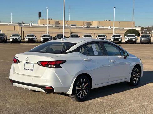 New 2025 Nissan Versa SV image 7
