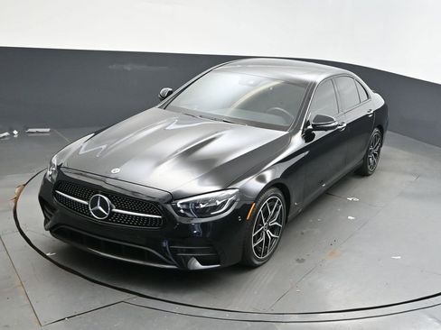 Used 2022 Mercedes-Benz E 350 Sedan image 32