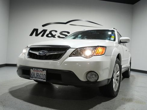 Used 2009 Subaru Outback 2.5i Limited image 10