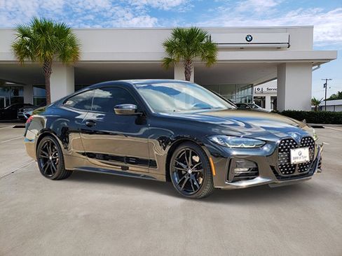 Used 2022 BMW 430i Coupe w/ M Sport Package image 3
