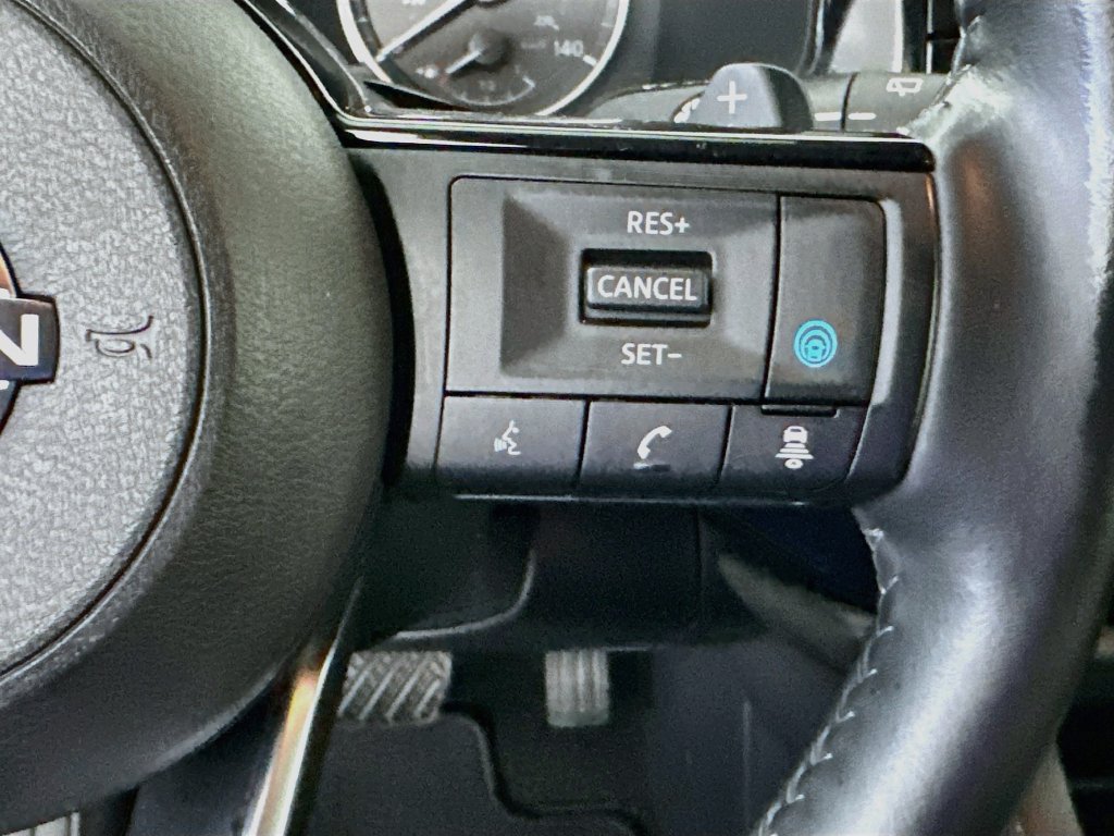 Used 2024 Nissan Pathfinder SL w/ SL Premium Package FWD image 27
