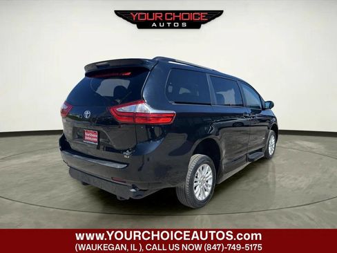 Used 2016 Toyota Sienna XLE image 6