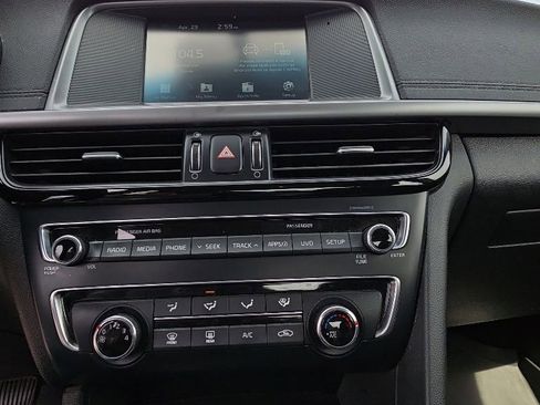 Used 2018 Kia Optima LX w/ 17" Alloy Wheels Package FWD image 17