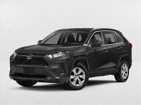Used 2019 Toyota RAV4 LE FWD image 1