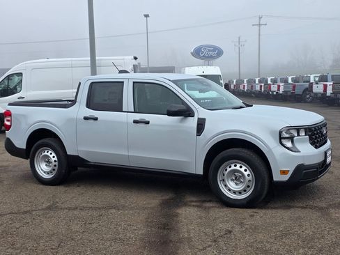 New 2026 Ford Maverick XL image 3