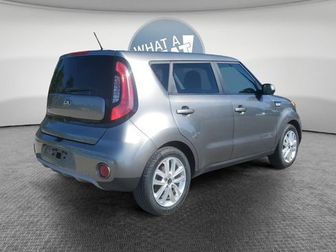 Used 2019 Kia Soul + FWD image 3