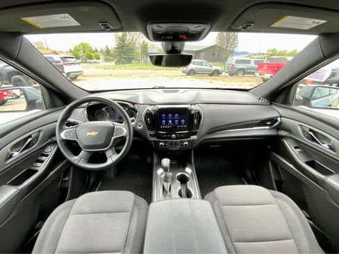 Used 2023 Chevrolet Traverse LT w/ Rear Camera Mirror Package AWD/4WD image 33