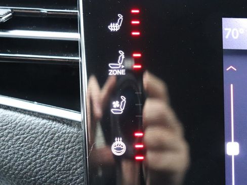 Used 2024 Jeep Wagoneer Series II image 40