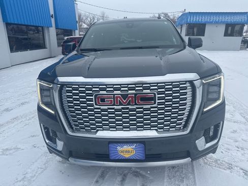 Used 2021 GMC Yukon Denali w/ Advanced Technology Package image 4