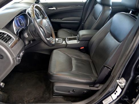 Used 2015 Chrysler 300 C w/ Light Group image 15