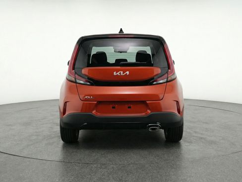 Used 2025 Kia Soul LX w/ LX Technology Package image 7