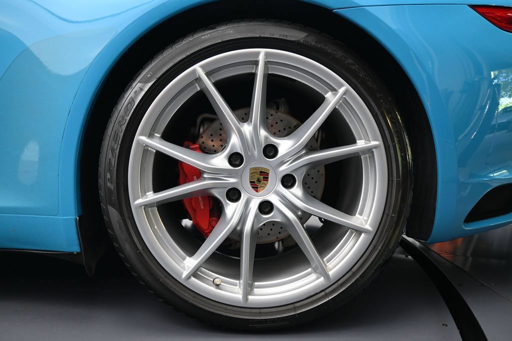 Certified 2019 Porsche 911 Carrera S RWD image 37