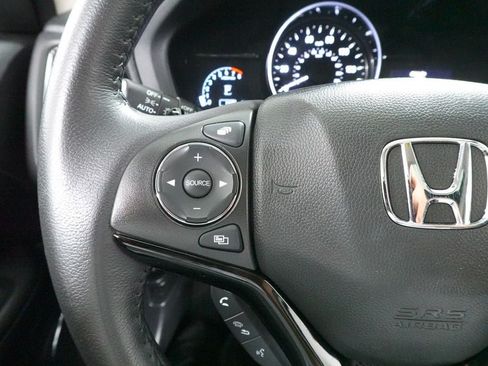 Used 2019 Honda HR-V EX-L image 14