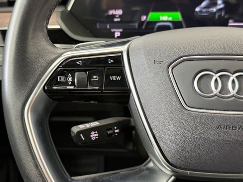 Used 2022 Audi e-tron Premium Plus w/ Premium Plus Package image 20