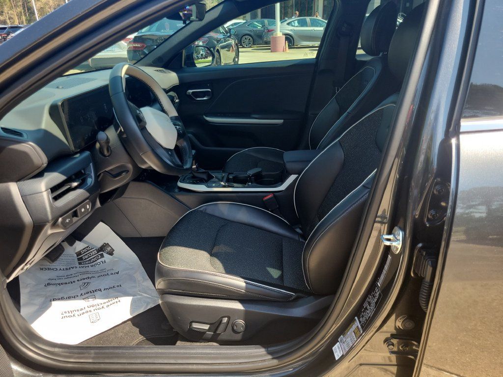 Used 2025 Kia K4 GT-Line w/ GT-Line Sunroof Package FWD image 16