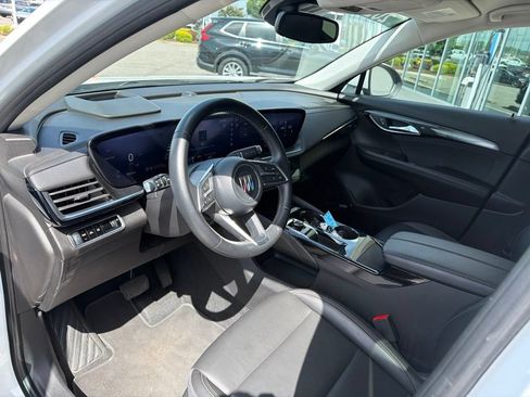Used 2024 Buick Envision Preferred AWD/4WD image 17
