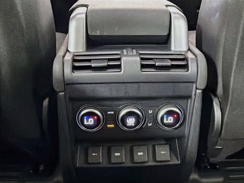 Certified 2020 Land Rover Defender 110 SE AWD/4WD image 26