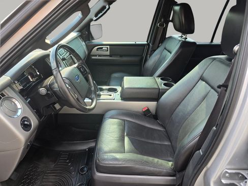 Used 2014 Ford Expedition Limited w/ Equipment Group 301A AWD/4WD image 27