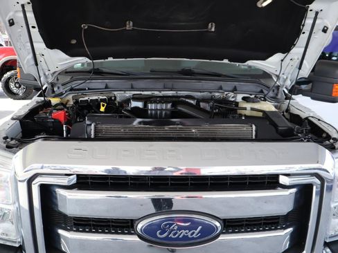 Used 2016 Ford F250 XLT w/ Snow Plow Prep Package image 37