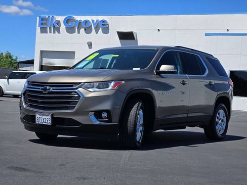 Used 2020 Chevrolet Traverse LT w/ Driver Confidence II Package AWD/4WD image 8