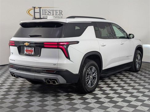 Certified 2024 Chevrolet Traverse LT image 6