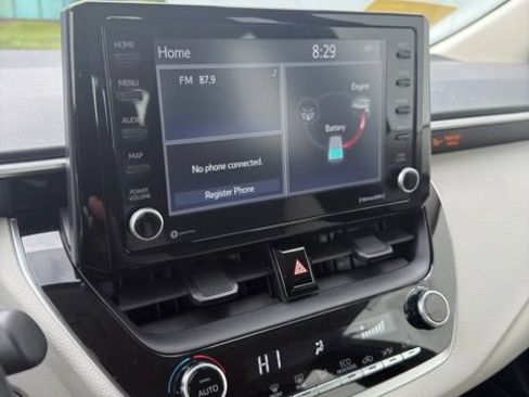 Used 2022 Toyota Corolla LE FWD image 15