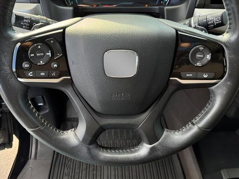 Used 2018 Honda Odyssey Touring image 33