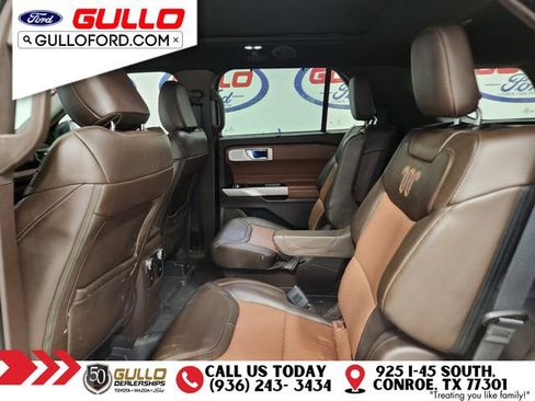 Used 2023 Ford Explorer King Ranch w/ Technology Package image 13