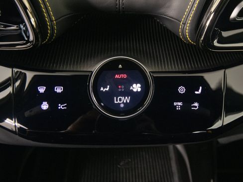 Certified 2025 Ferrari Purosangue AWD/4WD image 28