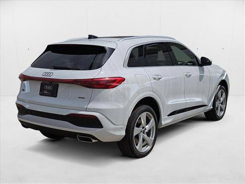 New 2025 Audi Q5 Premium Plus w/ Premium Plus image 2