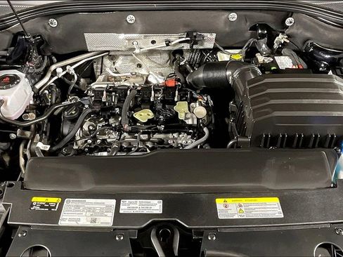 Used 2024 Volkswagen Atlas SE image 13