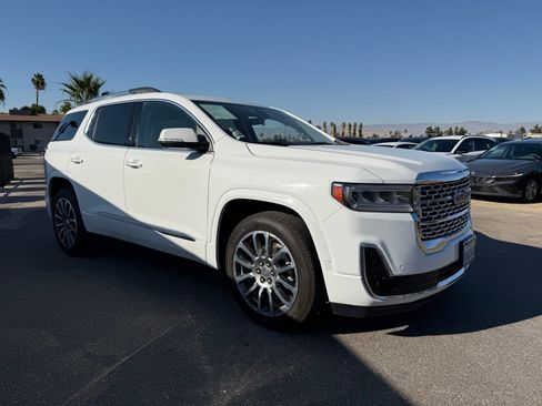 Used 2021 GMC Acadia Denali w/ Denali Ultimate Package AWD/4WD image 2