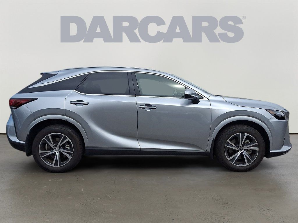 Used 2024 Lexus RX 350 Premium w/ Accessory Package AWD/4WD image 7