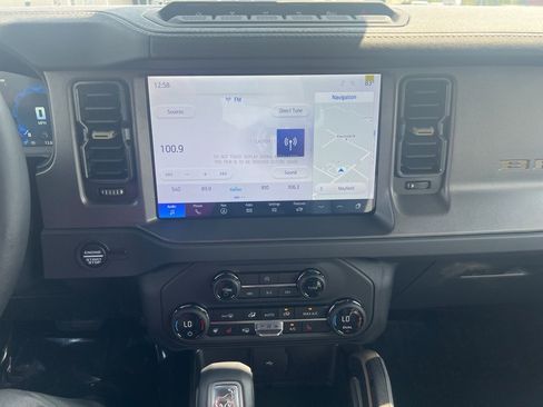 New 2025 Ford Bronco Badlands image 25