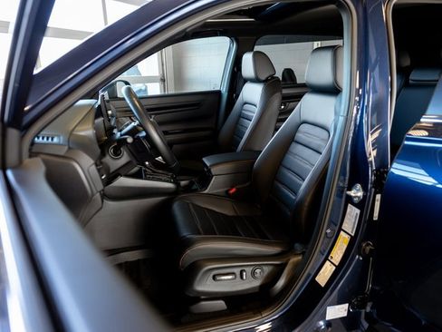 Used 2025 Honda CR-V Sport-L image 11